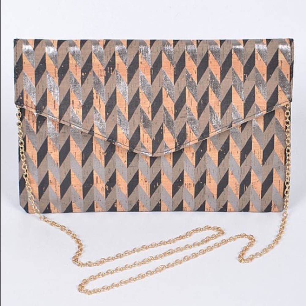 METALLIC ENVELOPE CLUTCH
